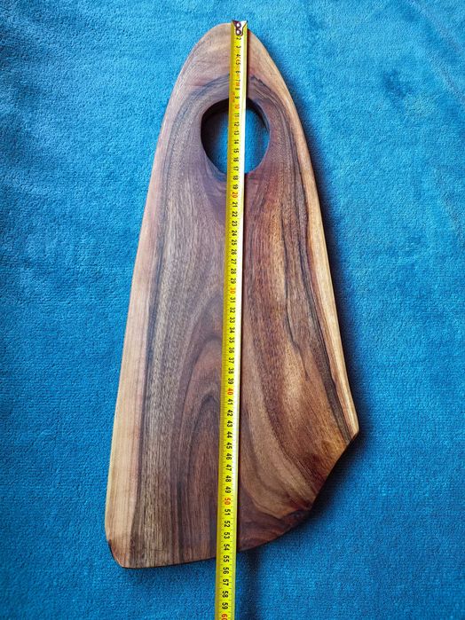 Продавам Орехова дъска