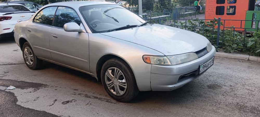 Продам машину Toyota corolla