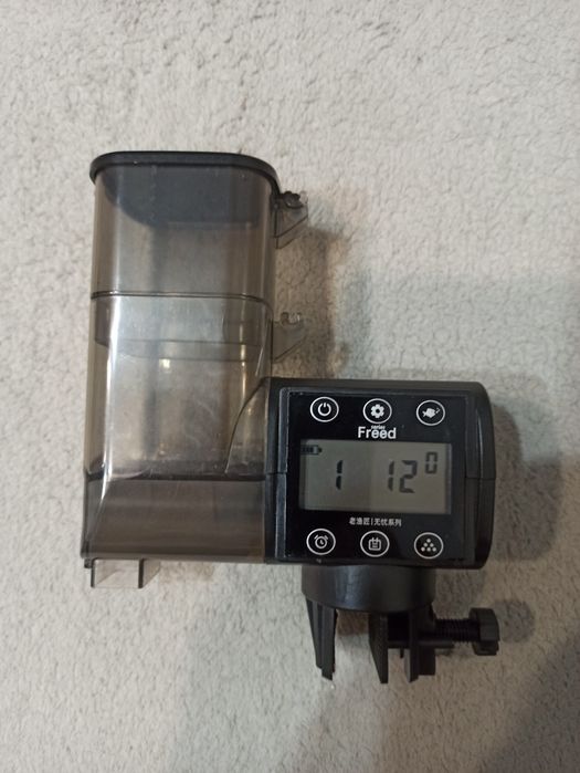 Авто кормушка для аквариума