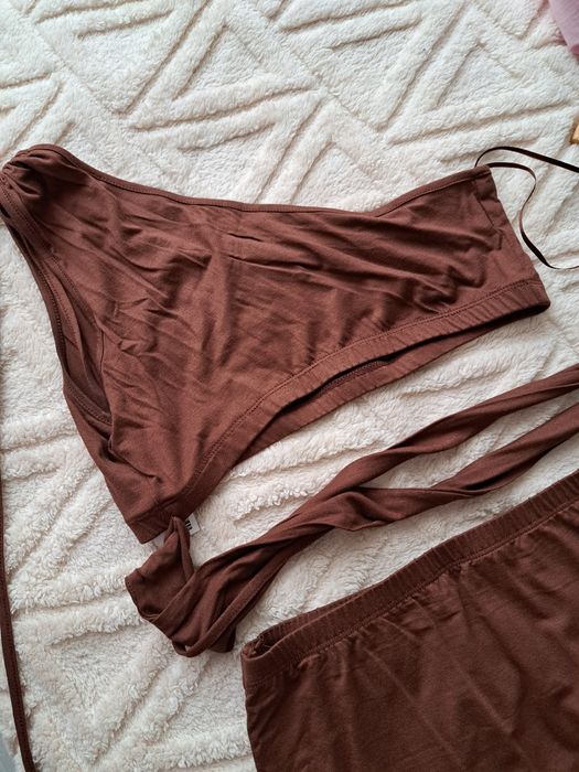 Кафяв   комплект