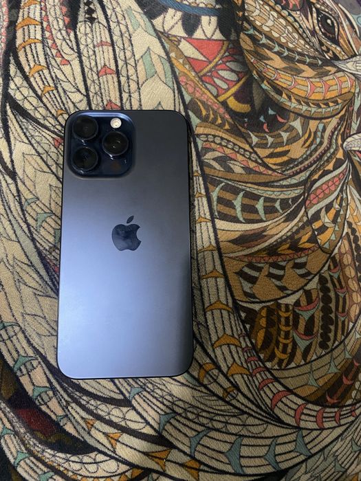 Продам айфон 15 про макс