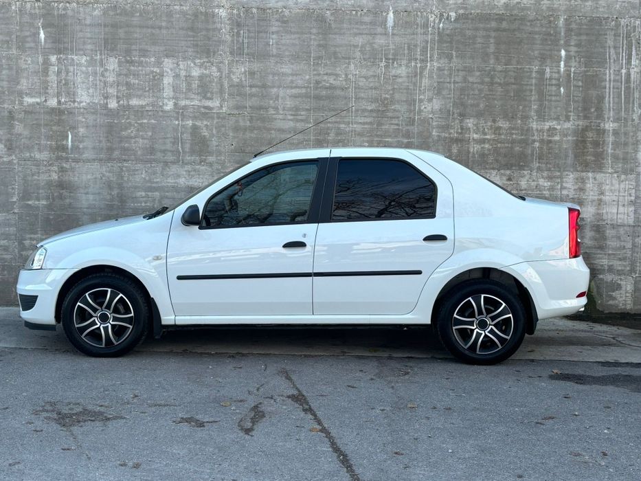 Vând Dacia Logan Euro 5