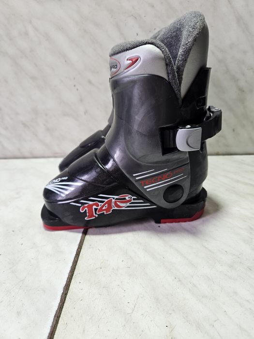 Clapari ski schi tecno pro mondo 16,5 marime 26