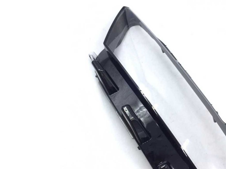 Стъкла за фарове на VW T-Roc (2017-2021)  555