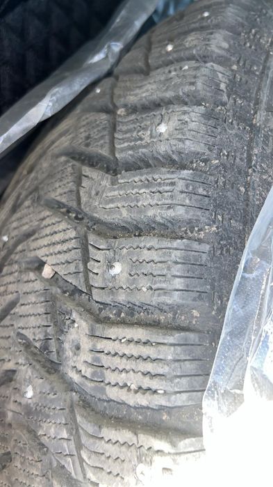 Продам шины с шипами