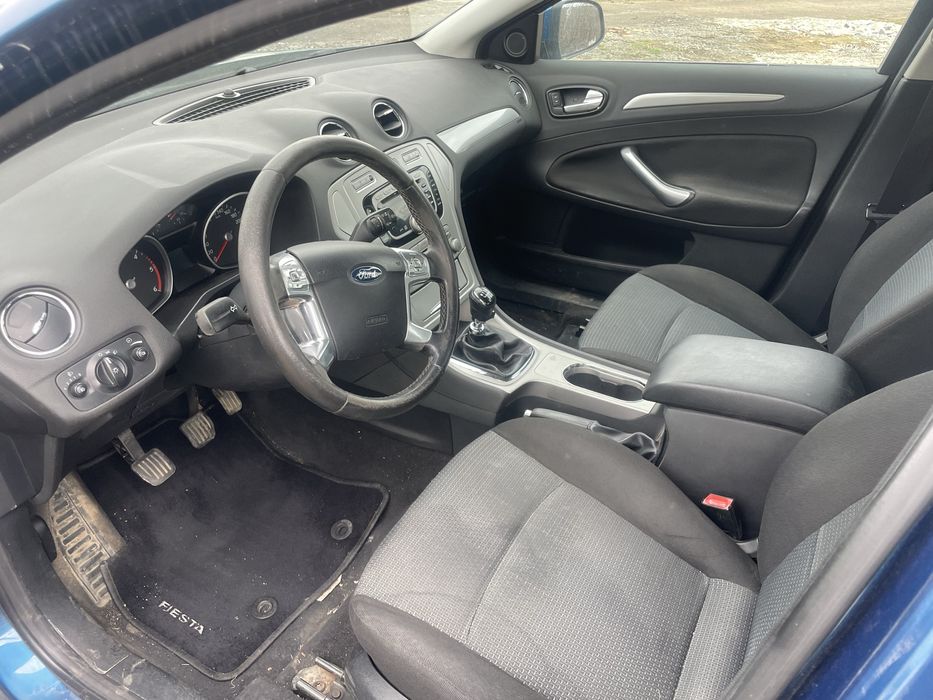Ford Mondeo на части