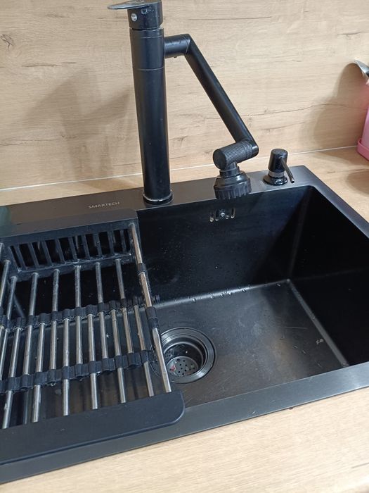 Продаётся  мойка для кухни