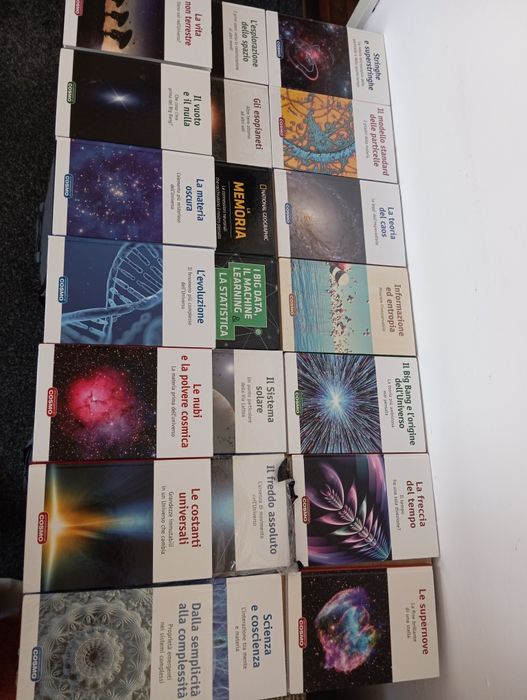 Cărți în limba italiană despre cosmologie și astronomie