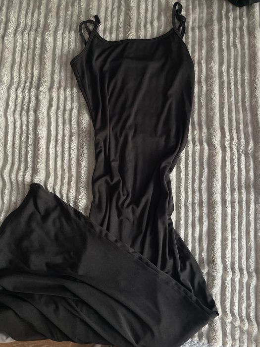 Платье облегающее длинное