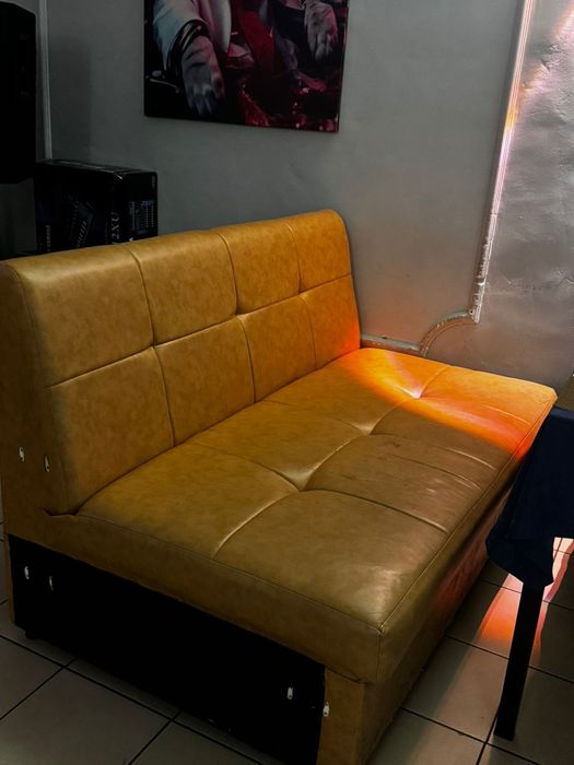 Диван, бар сатылады