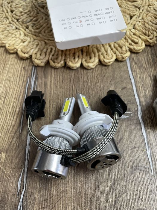 Set becuri led auto H4 H7 H13