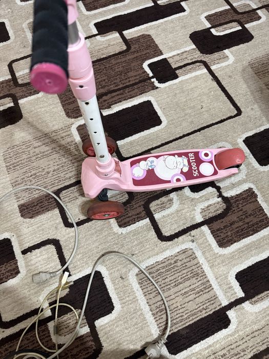 Самокаты для мальчика и девочки