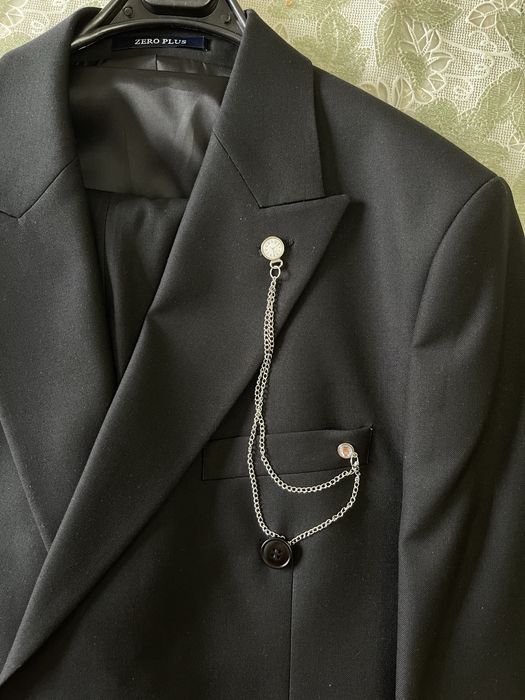 Двубортный костюм тройка