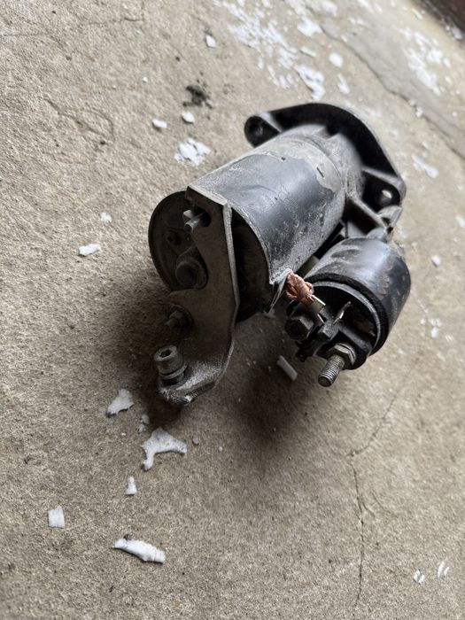 Продам стартер и генератор на Ауди 80 б4