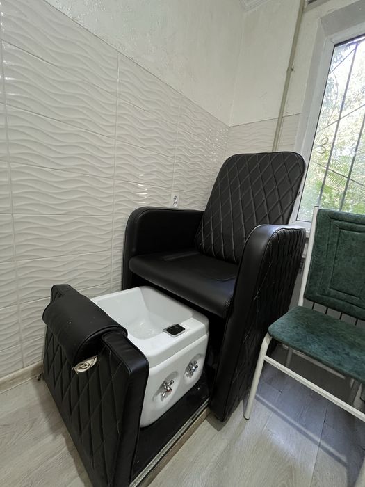 СРОЧНООО, педикюрное кресло