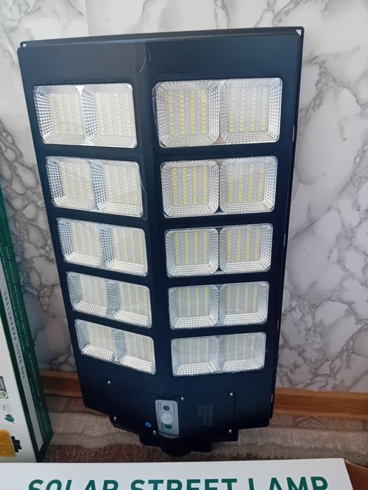 Lămpi solare de 1000 și 800 wați