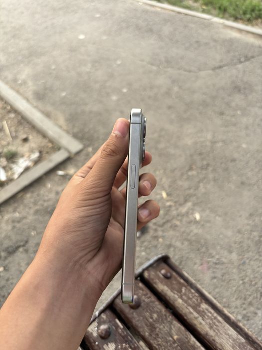 продам iphone 15 pro
