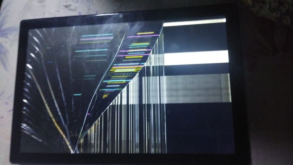 Продаю планшет на запчасти