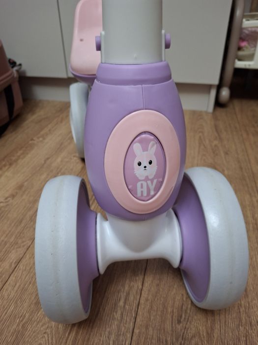 Bicicleta fara pedale cu 4 roti 1/3 ani