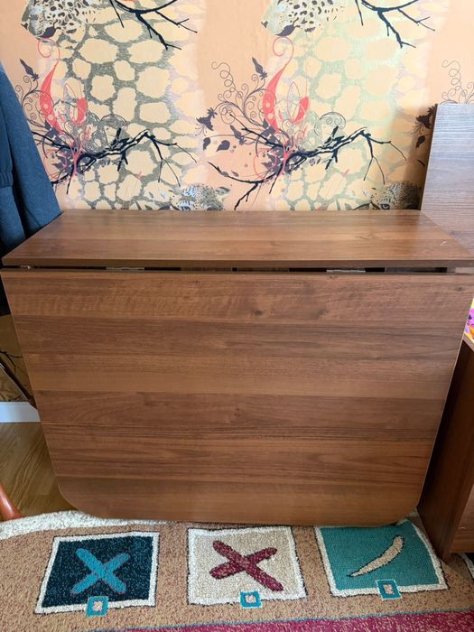 Стол коричневая для гостиной ппп