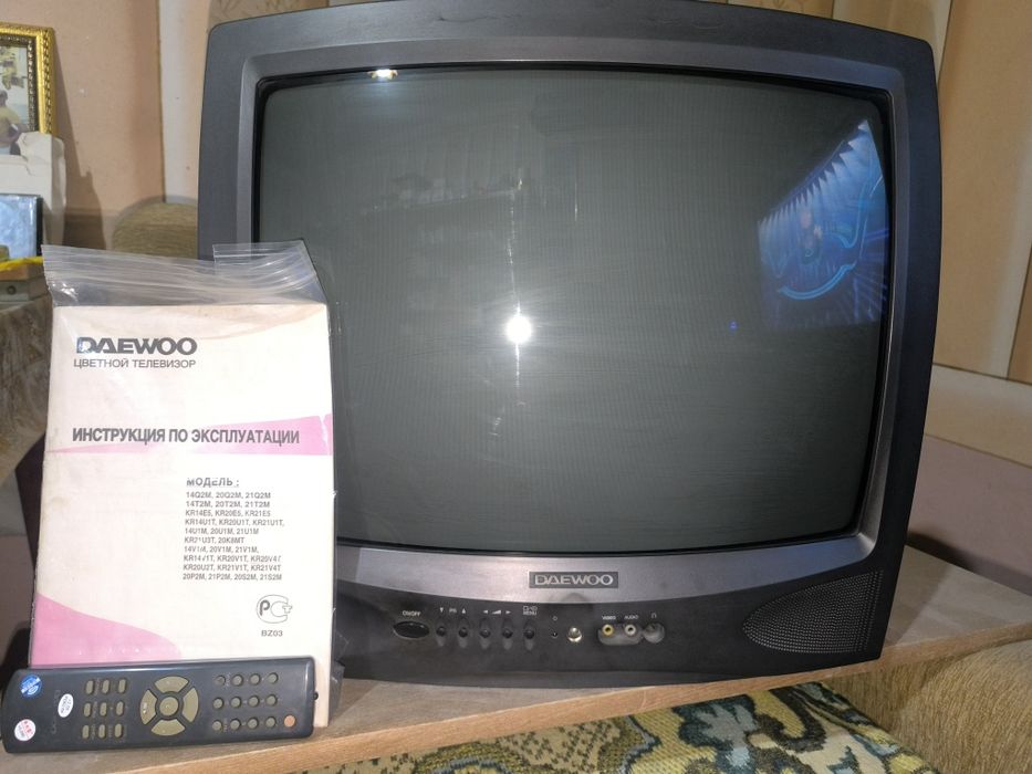 Продам телевизор Daewoo 49 диагональ.