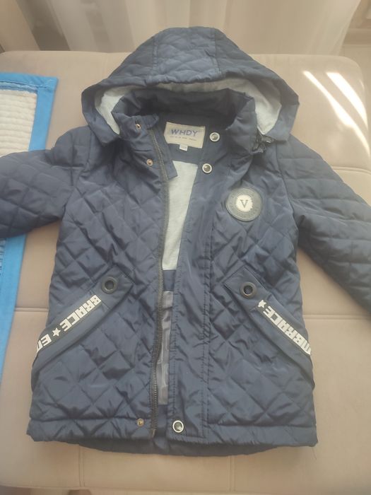 Продам рубашки брюки весенняя куртка