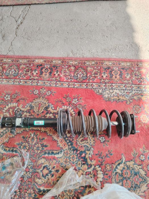 Стойка на мазду