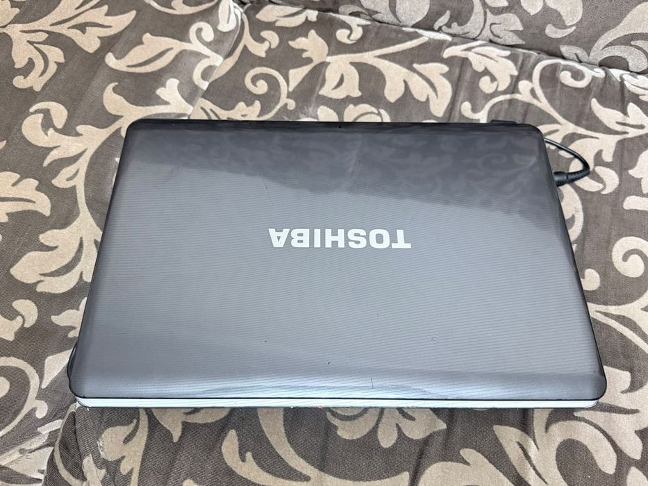 Продам ноутбук Toshiba