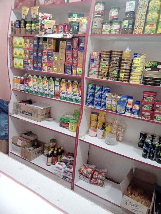 Холодильник и витрина