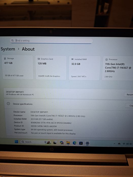 HP 440 G8, i7 gen 11, 32 gb ram, SSD 500 gb