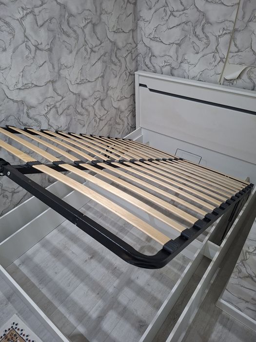 Продам двухспальную кровать...