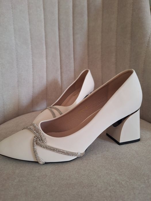 Женские туфельки