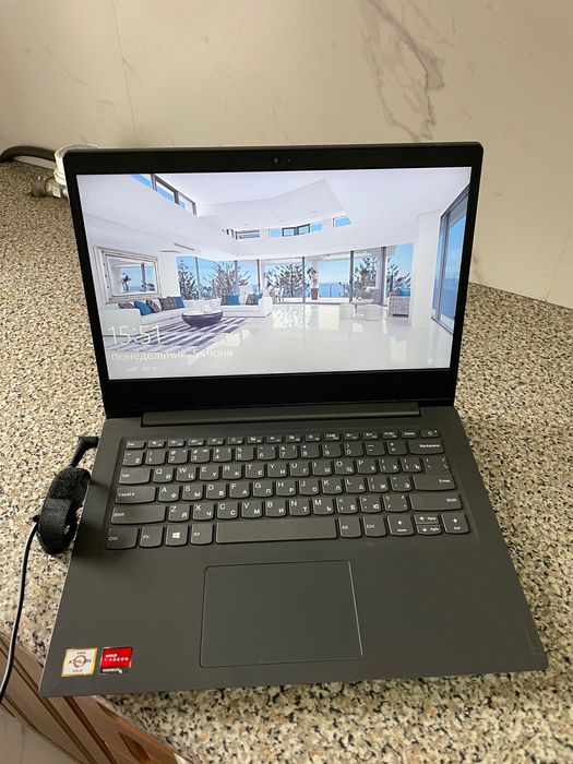 Продам ноутбук Lenovo 14 ADA