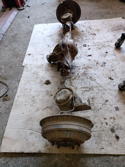 Части за Лада Нива