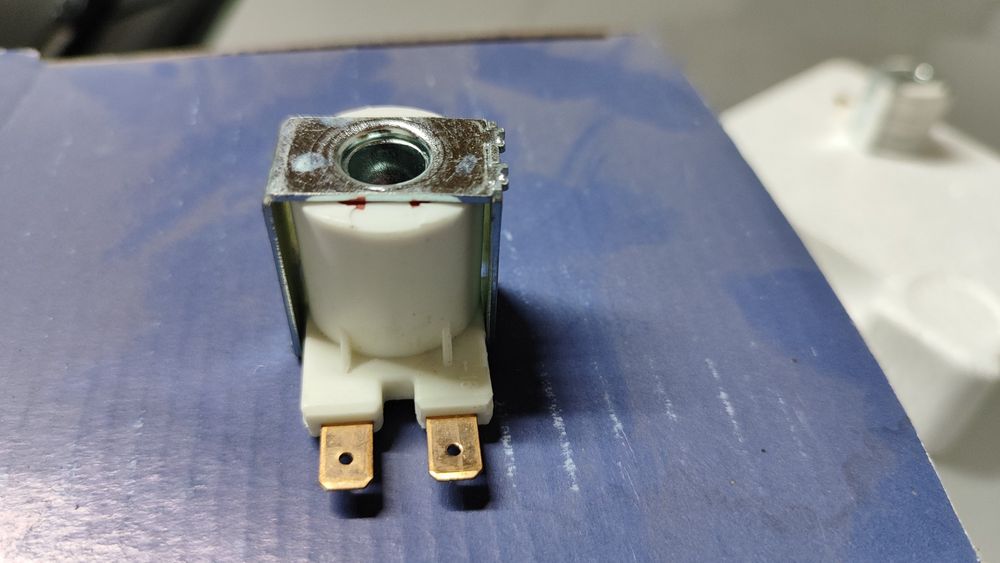 Катушка  на электромагнитный клапан