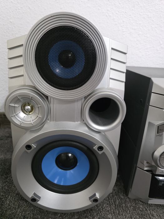 Universum VTC-CD 4035 de mare putere