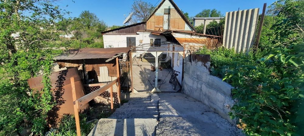 Продам дом на красном камне