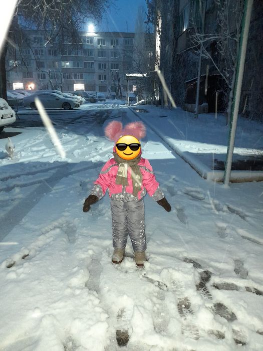 Продам комбинезон на девочку