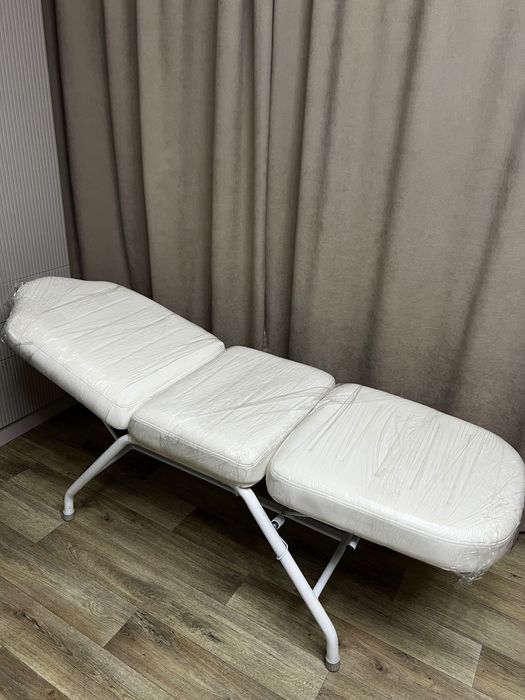 Кушетка косметологическая