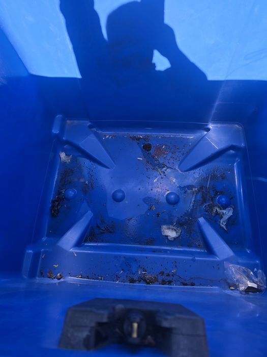 Vand pubela gunoi 1100 l nefolosita