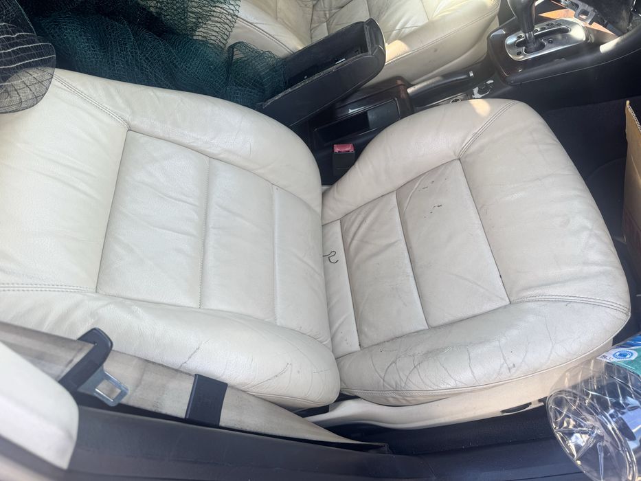 Dezmembrez Audi A6 Limuzina 25 TDI 180 CP Automat