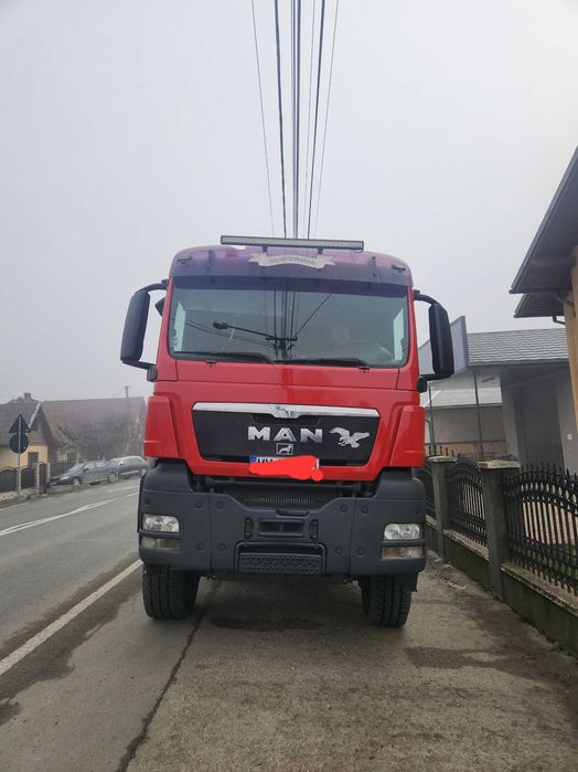 6x6 Forestier cu macara, piese macarale