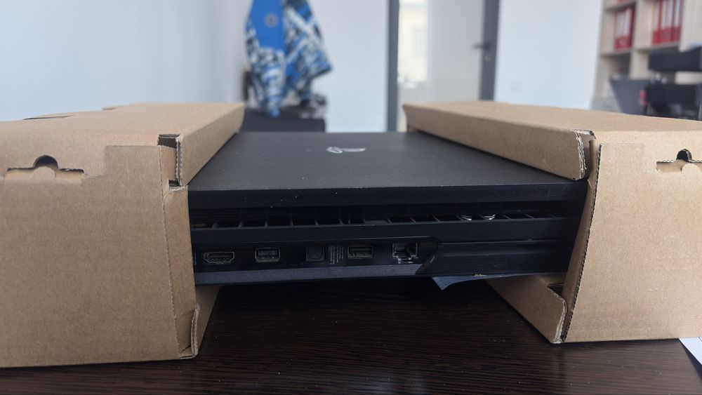 Продаю плестейшн 4