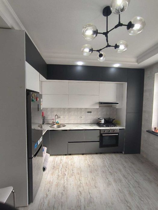 Продается 2/2/10 квартира на массиве Сергели 7, в ЖК "Seven Residence"