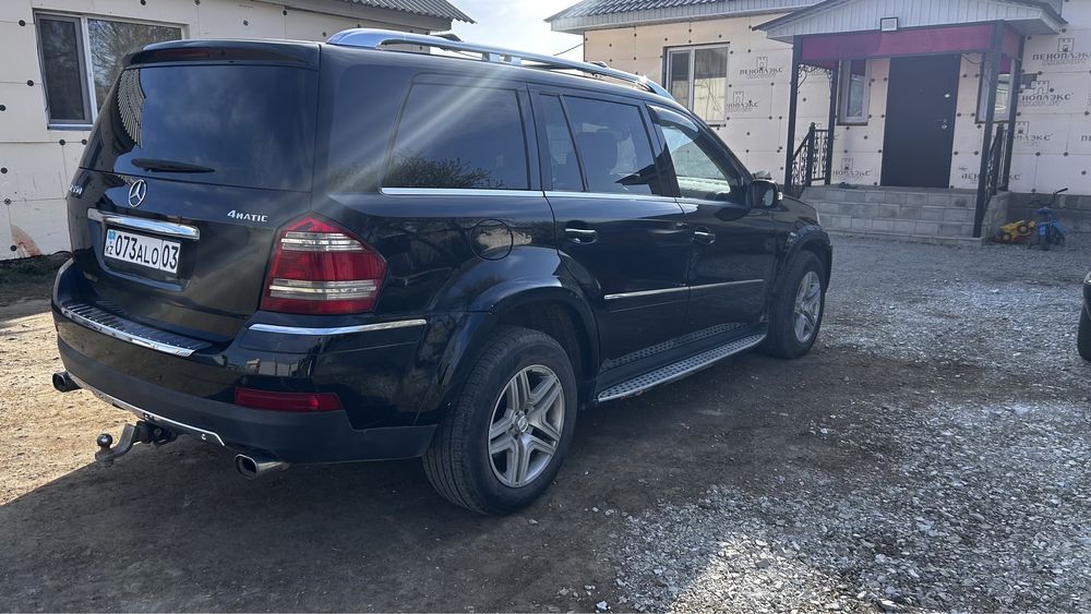 Продам Мерседес GL-550
