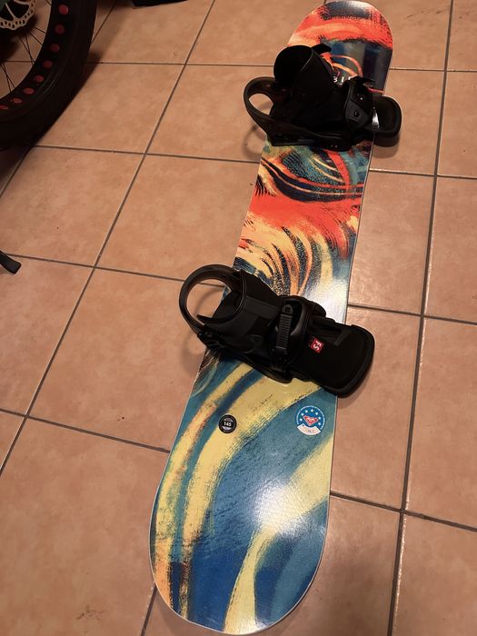 Set snowboard complet - ROXY T-Bird + legaturi + booti Burton Emerald