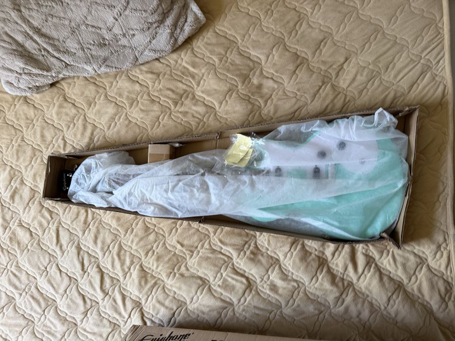 vand instrumente muzicale