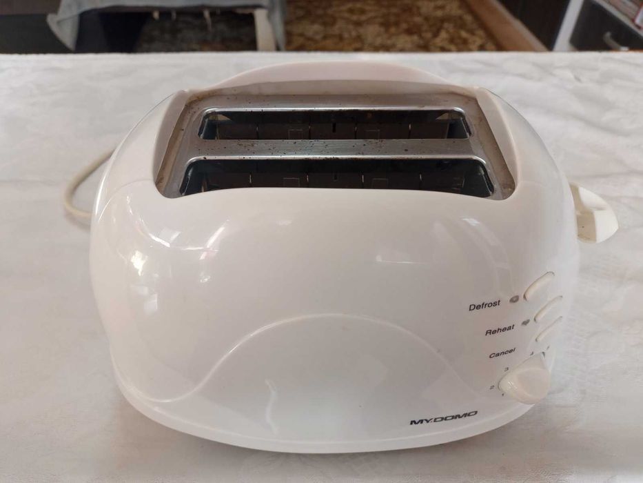 Тостер DOMO Smart и органайзер за бита - 15 лв.