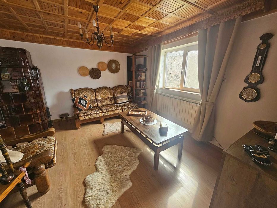 Vand casa la munte ,in Corbsori ,Arges,cu toate conditiile,apa ,gaze