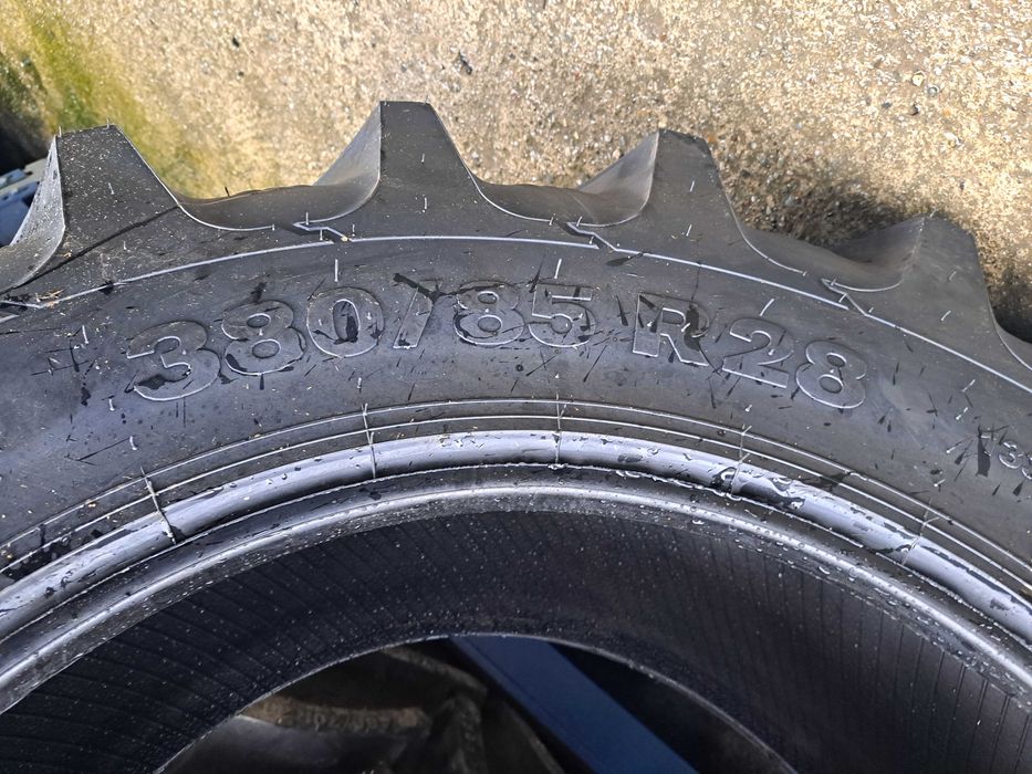 Anvelope noi 14.9R28 marca OZKA cauciucuri radiale 380/85R28 TRACTOR
